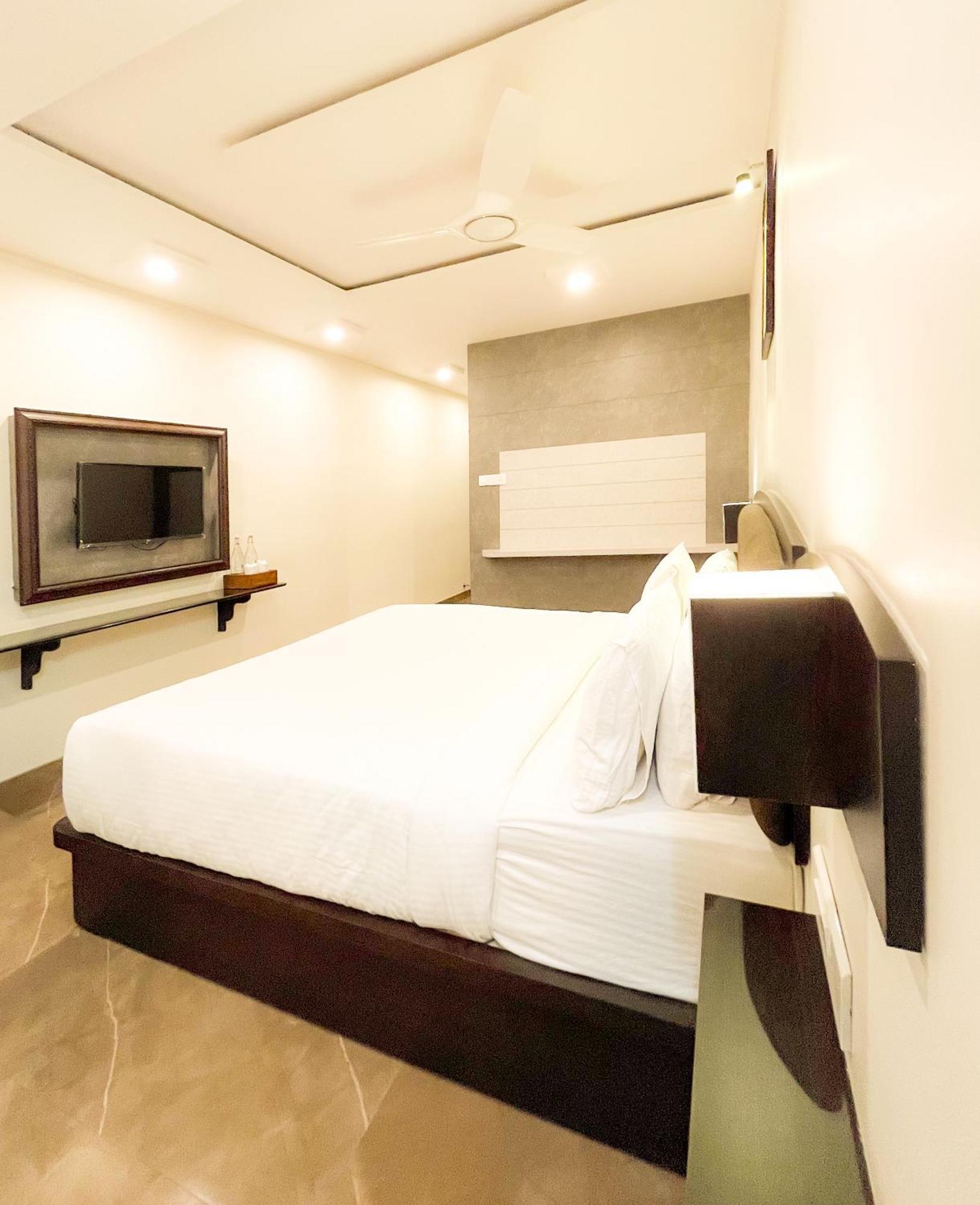 Shree Residency Hotel Erode Ngoại thất bức ảnh